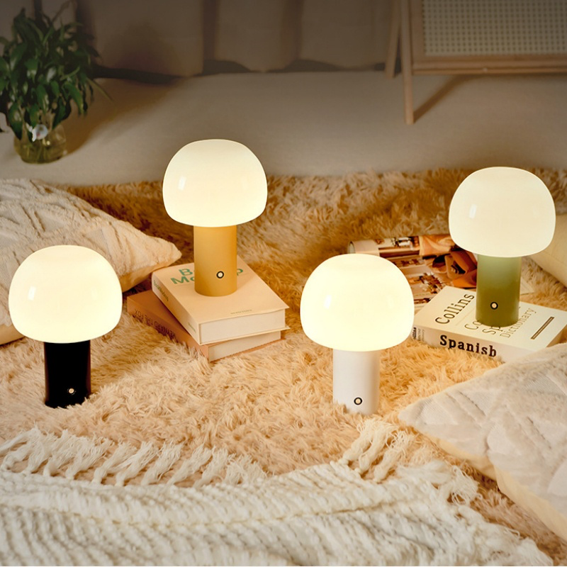 LYSA Mushroom Desk Lamp